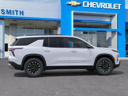 New 2026 Chevrolet Traverse Z71 w/ LPO, Floor Liner Package AWD/4WD image 29