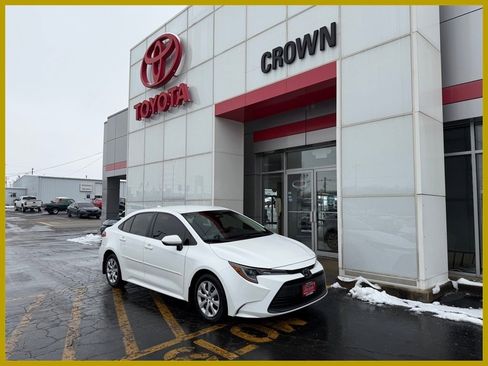 Used 2024 Toyota Corolla LE image 1