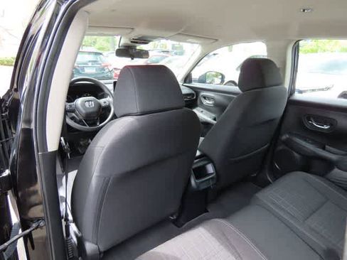 Used 2023 Honda HR-V LX image 14