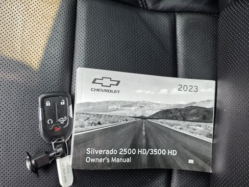 Used 2023 Chevrolet Silverado 2500 LT w/ Convenience Package AWD/4WD image 67