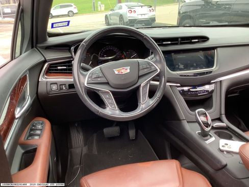 Used 2019 Cadillac XT5 Luxury FWD image 12