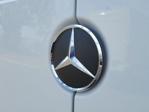 New 2025 Mercedes-Benz Sprinter 2500 image 8