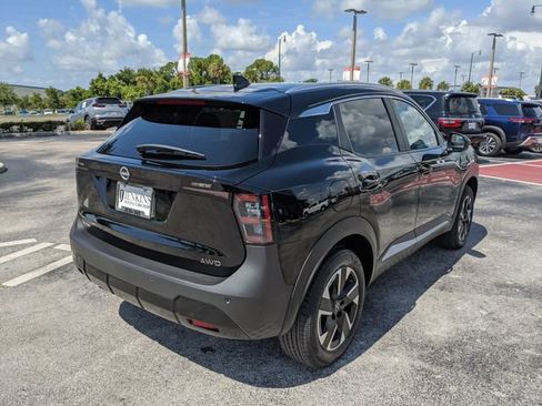 Certified 2025 Nissan Kicks SV w/ SV Premium Package AWD/4WD image 5