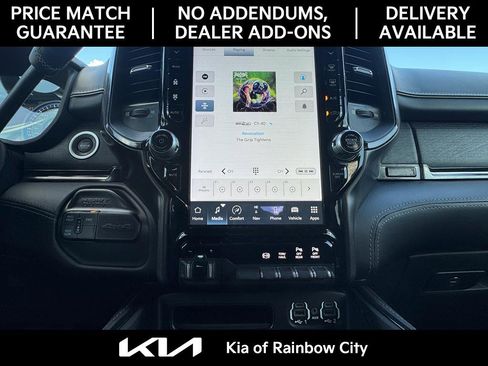 Used 2022 RAM 2500 Limited image 27