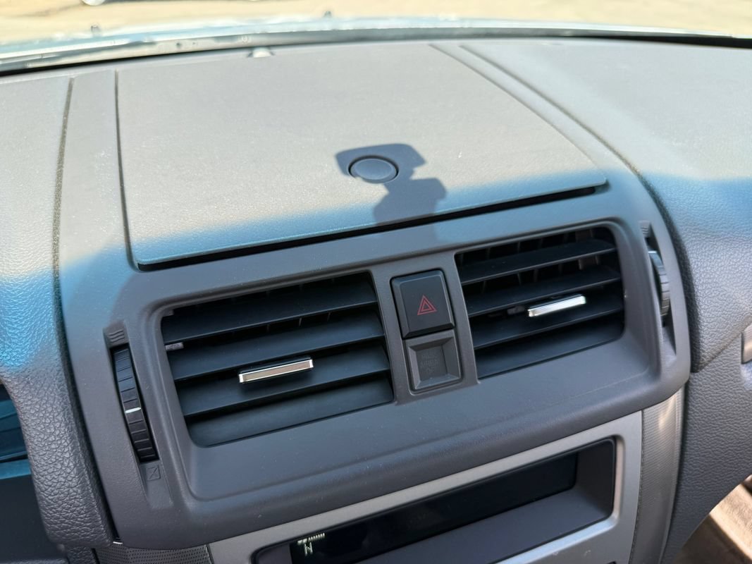 Used 2011 Ford Fusion Hybrid FWD image 31