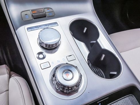 Certified 2026 Genesis GV70 2.5T Select image 18