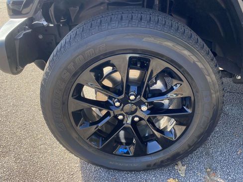 Used 2022 Jeep Wrangler Unlimited Sahara w/ Cold Weather Group image 26