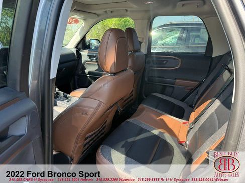 Used 2022 Ford Bronco Sport Outer Banks w/ Tech Package AWD/4WD image 11