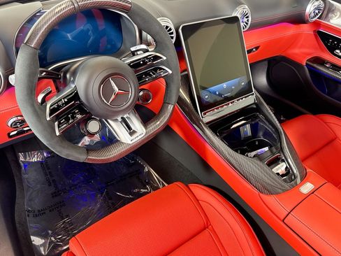 New 2026 Mercedes-Benz SL 63 AMG S e Performance 4MATIC image 9