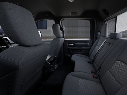 New 2026 RAM 2500 Big Horn AWD/4WD image 31