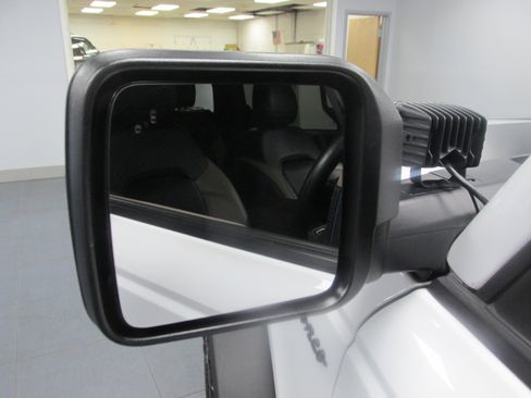 Used 2023 Ford Bronco Wildtrak AWD/4WD image 18