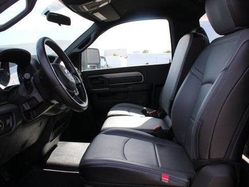 New 2025 RAM 4500 Tradesman RWD image 31