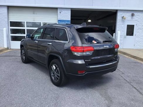 Used 2018 Jeep Grand Cherokee Limited AWD/4WD image 5