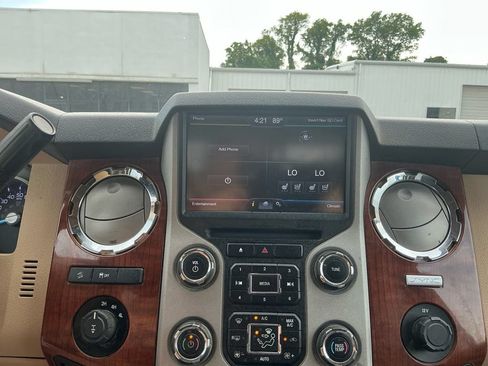 Used 2015 Ford F350 King Ranch w/ FX4 Off-Road Package AWD/4WD image 26