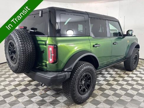 Certified 2025 Ford Bronco Badlands AWD/4WD image 3