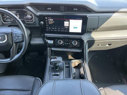 Used 2023 GMC Sierra 1500 AT4X AWD/4WD image 18