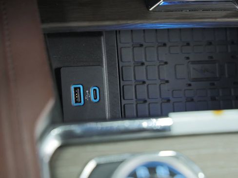 Used 2023 Ford Expedition Limited RWD image 21