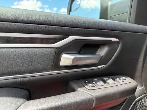 Used 2023 RAM 1500 Big Horn AWD/4WD image 11
