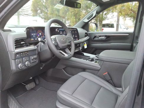 Used 2026 Chevrolet Tahoe Z71 w/ Comfort Package image 24