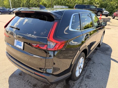 Used 2024 Honda CR-V EX image 3