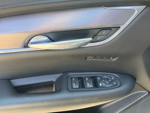 Used 2019 Cadillac XT5 Luxury FWD image 15