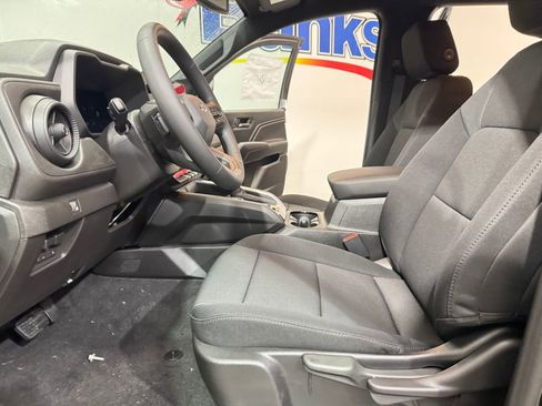 New 2026 Chevrolet Colorado Trail Boss AWD/4WD image 8