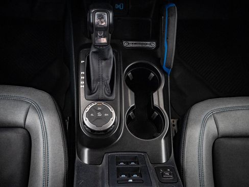 Used 2021 Ford Bronco Black Diamond image 42