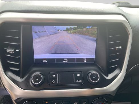 Used 2023 GMC Acadia SLE w/ Driver Convenience Package AWD/4WD image 9