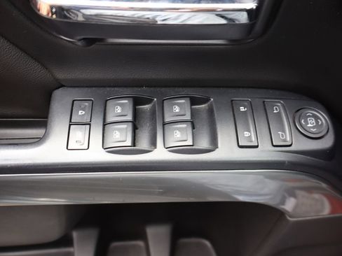 Used 2018 Chevrolet Silverado 1500 LT AWD/4WD image 13
