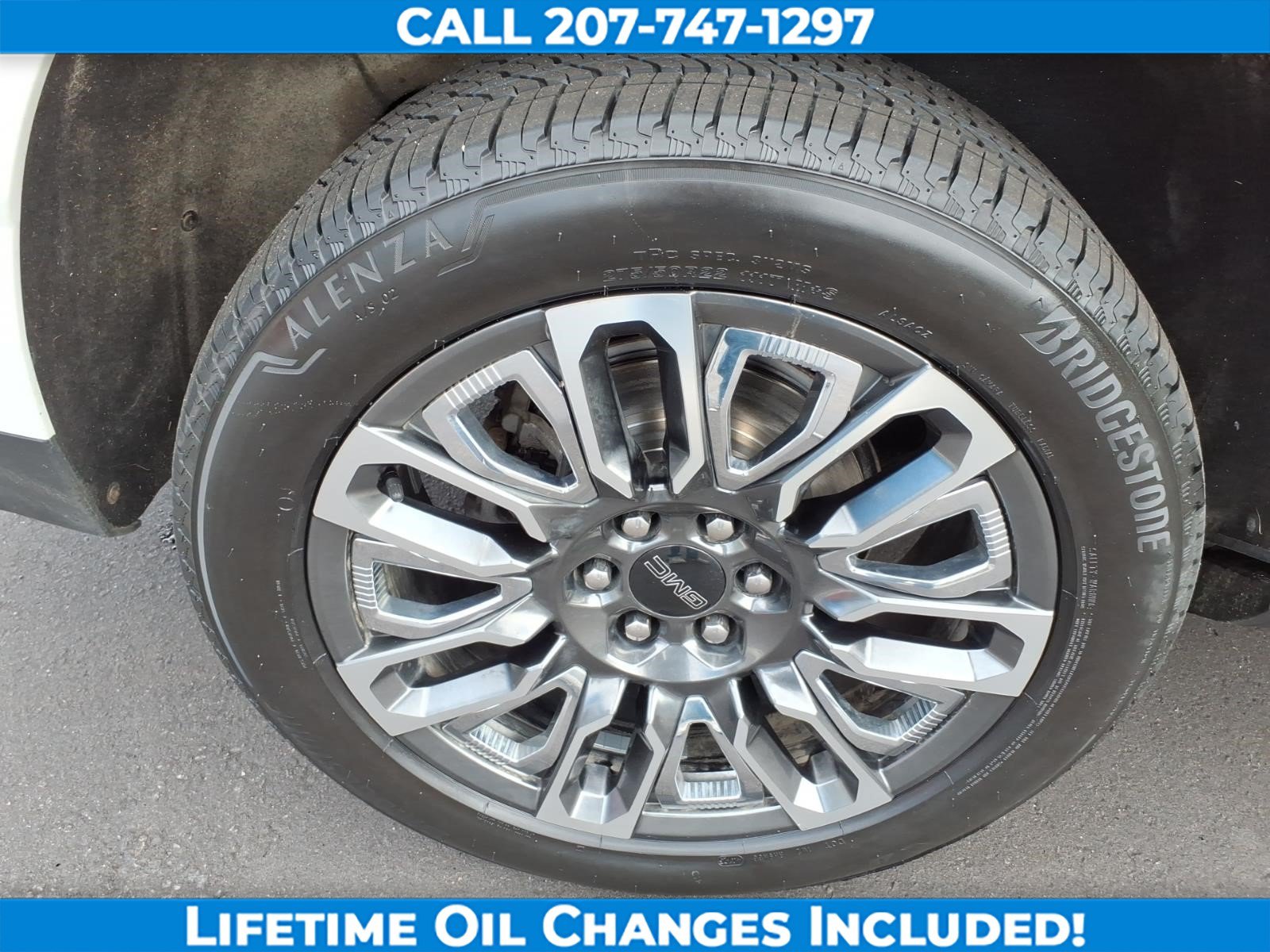 Used 2024 GMC Yukon Denali Ultimate AWD/4WD image 11