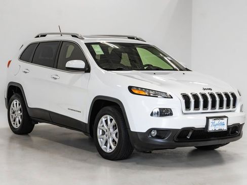 Used 2015 Jeep Cherokee Latitude w/ Comfort/Convenience Group FWD image 6