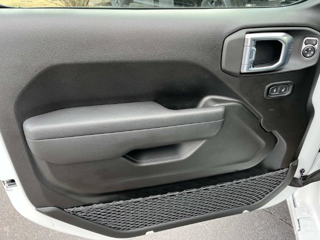 New 2026 Jeep Gladiator Sport AWD/4WD image 18