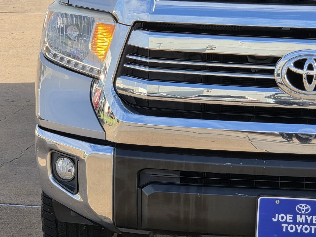Used 2017 Toyota Tundra SR5 w/ SR5 Upgrade Package RWD image 5