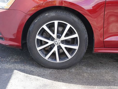 Used 2017 Volkswagen Jetta SE FWD image 6