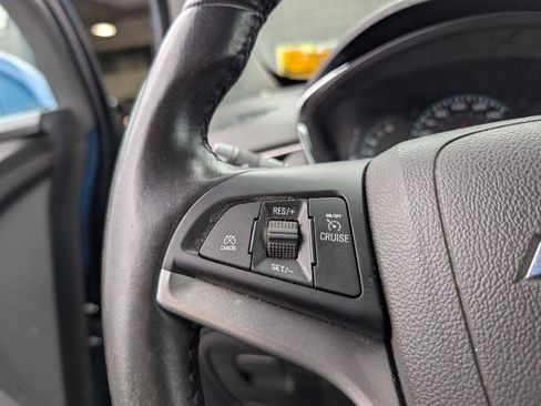 Used 2019 Chevrolet Trax LT w/ Driver Confidence Package AWD/4WD image 12