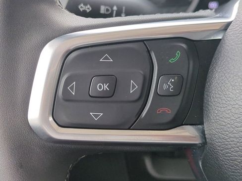 Used 2025 Jeep Wrangler Unlimited Sahara AWD/4WD image 26