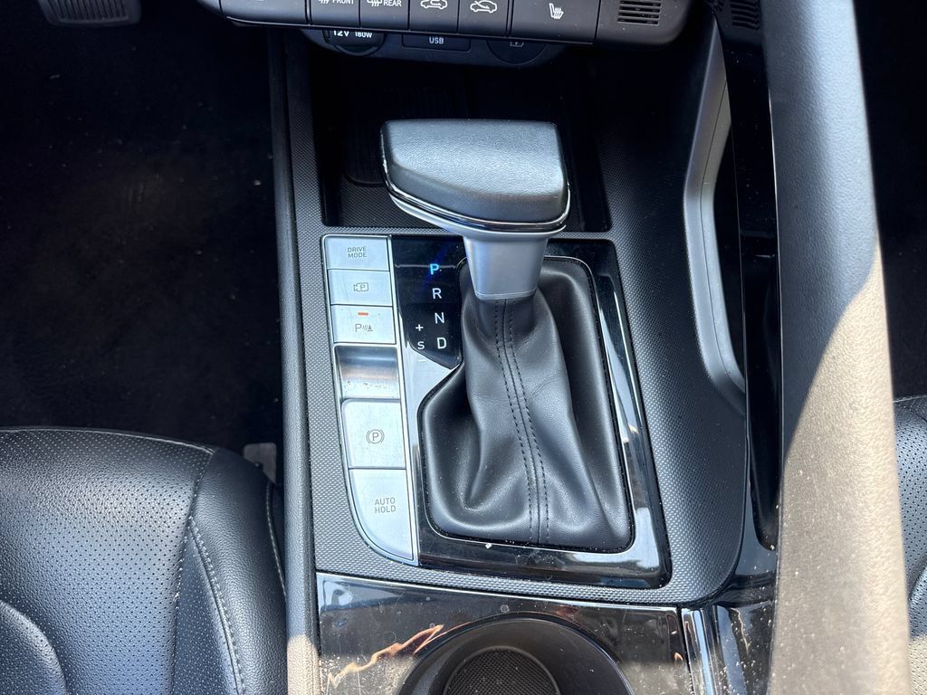Used 2024 Hyundai Elantra Limited FWD image 23