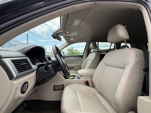 Used 2018 Volkswagen Atlas SE AWD/4WD image 2