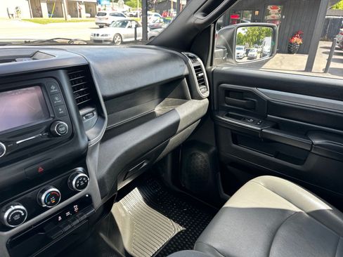 Used 2022 RAM 2500 Tradesman AWD/4WD image 32