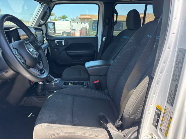 Used 2024 Jeep Wrangler Unlimited Rubicon 4xe AWD/4WD image 9