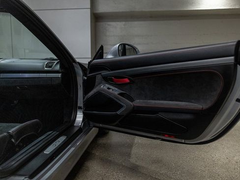 Used 2016 Porsche Cayman GT4 image 34