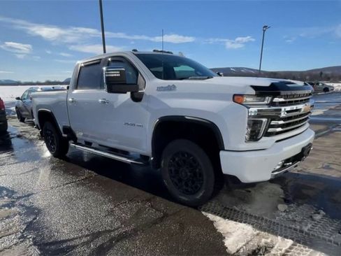 Certified 2022 Chevrolet Silverado 2500 High Country w/ Z71 Off-Road Package image 2