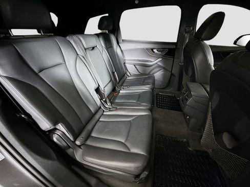 Used 2019 Audi Q7 3.0T Premium w/ Cold Weather Package image 28