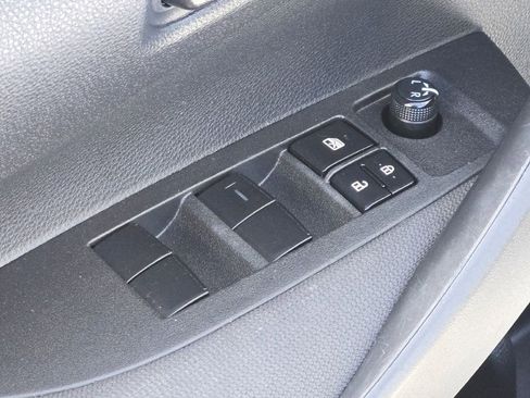 Used 2022 Toyota Corolla LE image 16