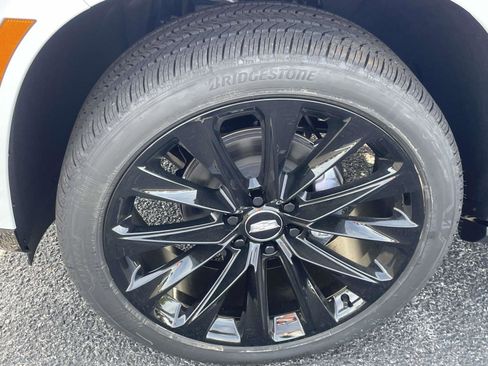 New 2026 Cadillac Escalade Platinum Sport w/ LPO, ONYX Package AWD/4WD image 4