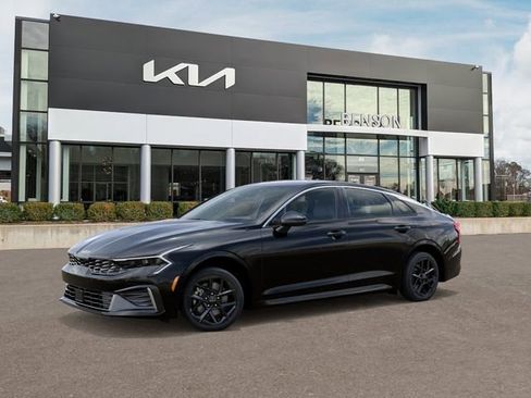 New 2026 Kia K5 LXS FWD image 4