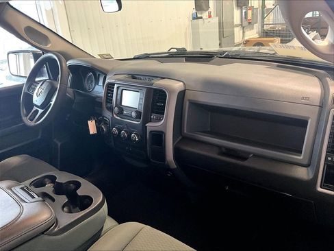 Used 2018 RAM 1500 Express w/ Black Ram 1500 Express Group image 14