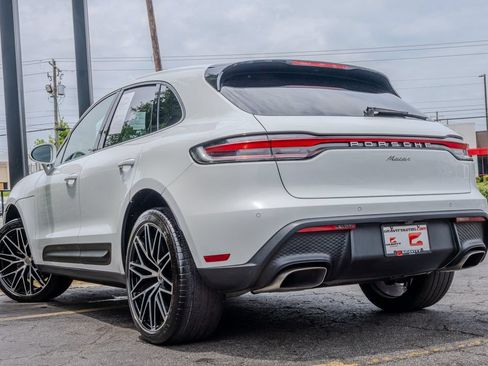 Used 2024 Porsche Macan AWD/4WD image 24