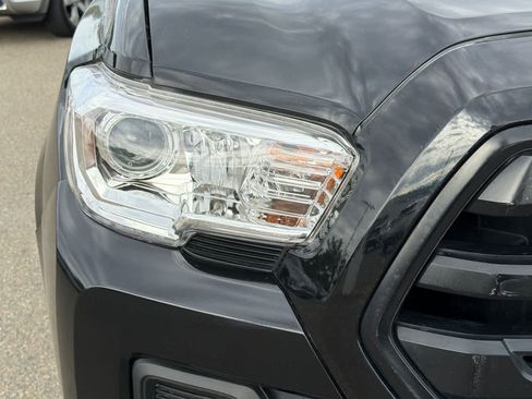 Used 2019 Toyota Tacoma SR RWD image 12
