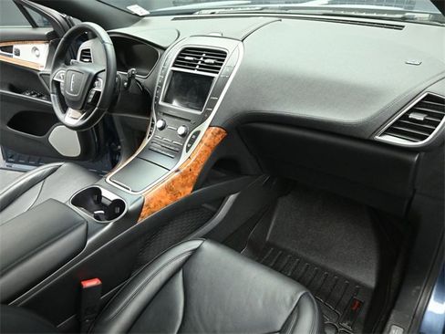 Used 2019 Lincoln Nautilus Reserve w/ Ultimate Package image 28